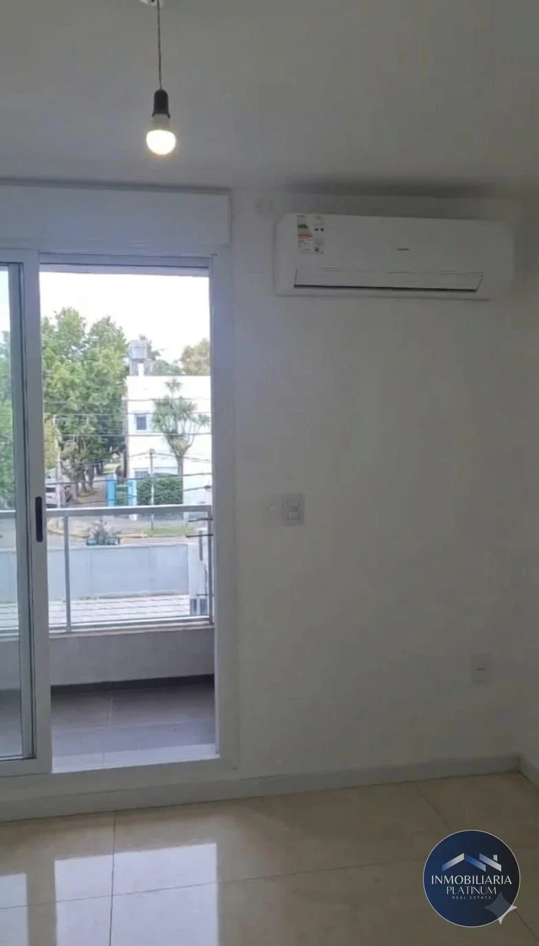 Apartamento en alquiler en Buceo - Imagen 1
