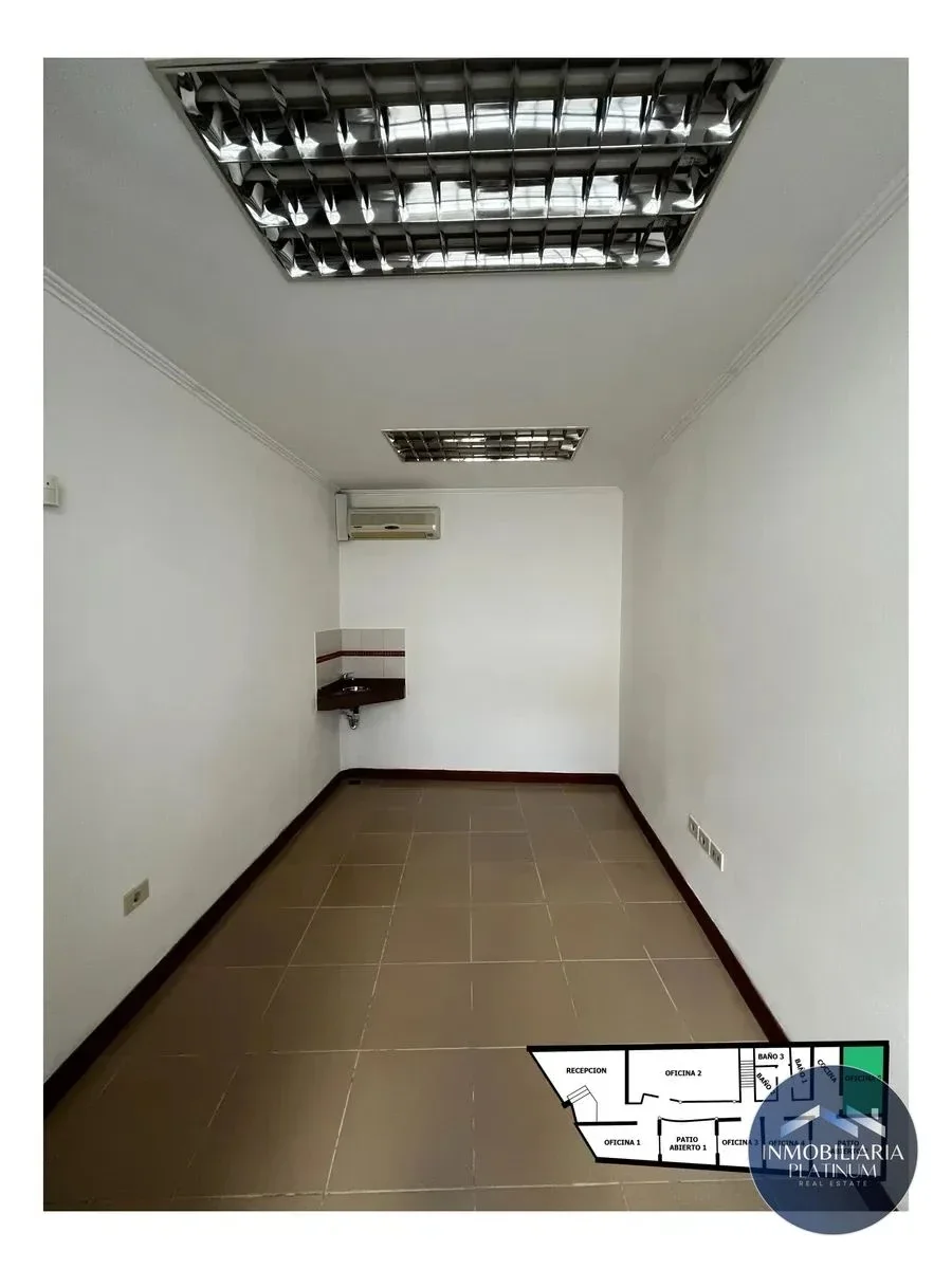 Casa alquiler uso comercial en Tres Cruces 6 dormitorios-oficinas y 3 baños - Imagen 4