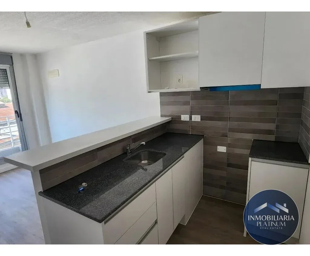 Apartamento en venta en Tres Cruces - Imagen 1