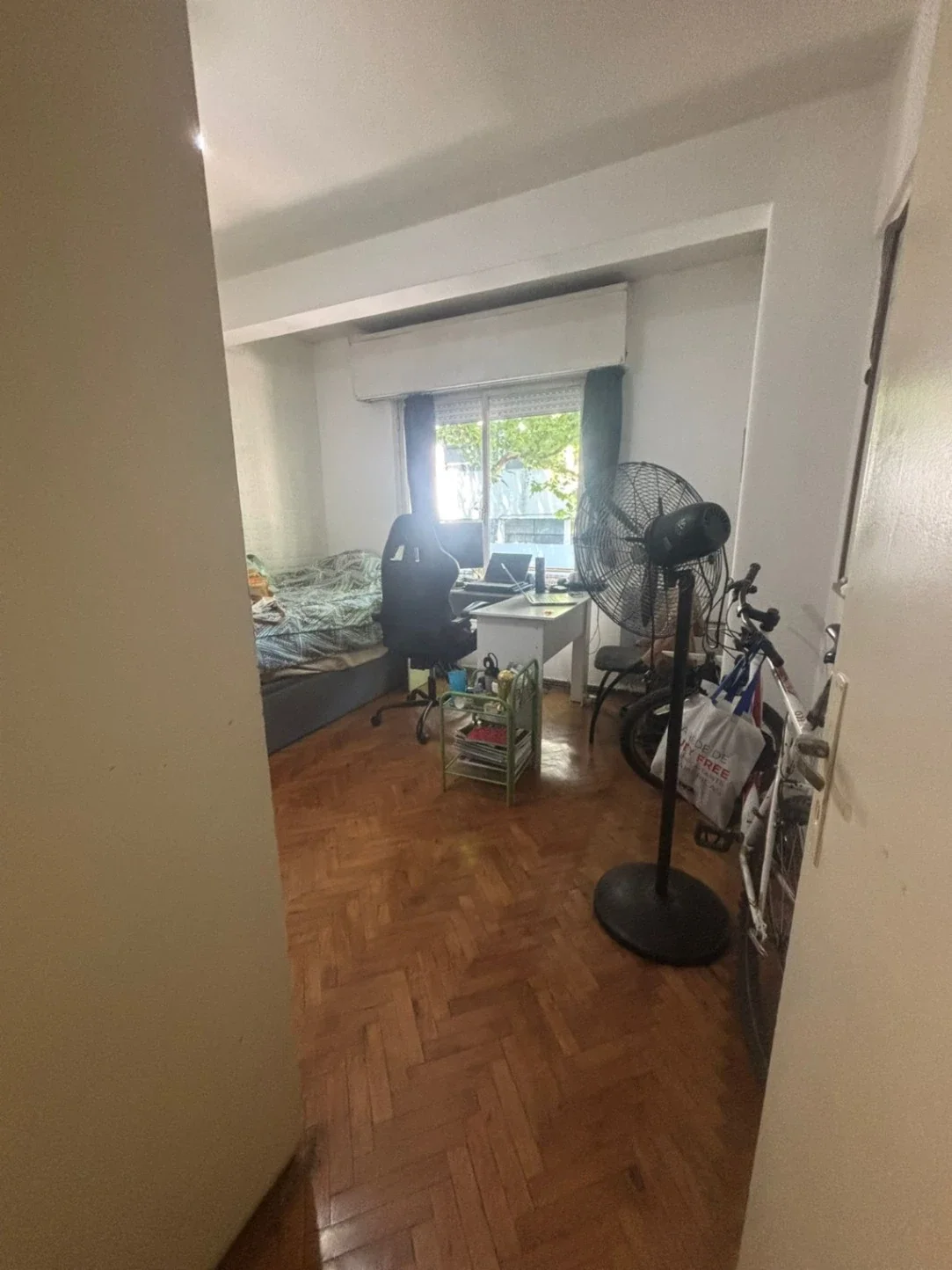 Venta apartamento 3 dormitorios con amplio balcón y cocina definida en Centro - Imagen 5