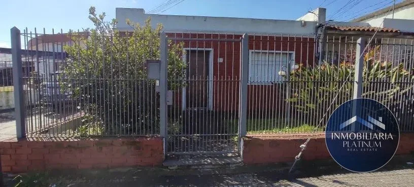 Casa en venta c/ cochera en Las Acacias - Imagen 2