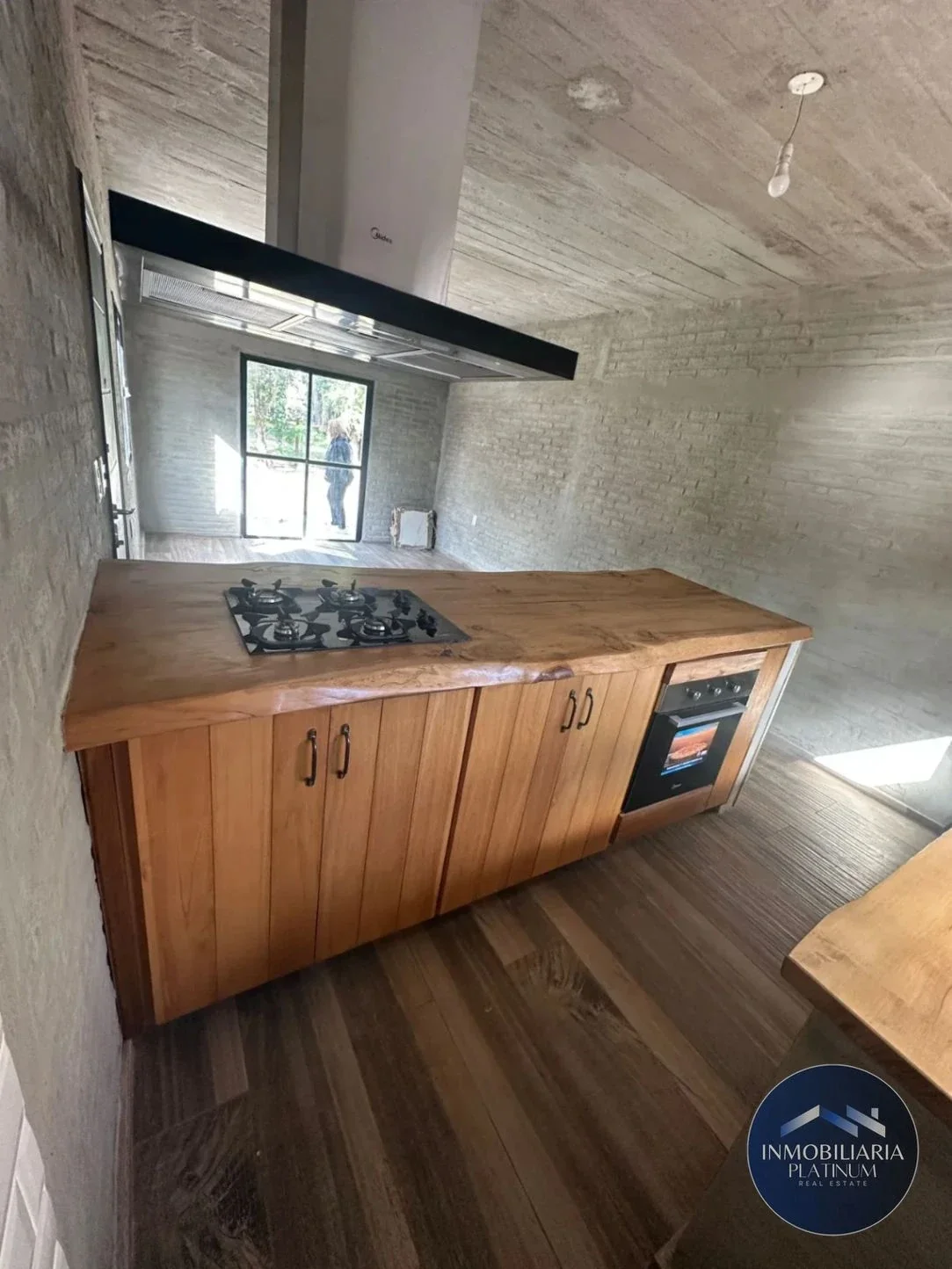 Casa en venta c/ cochera en Los Titanes - Imagen 1