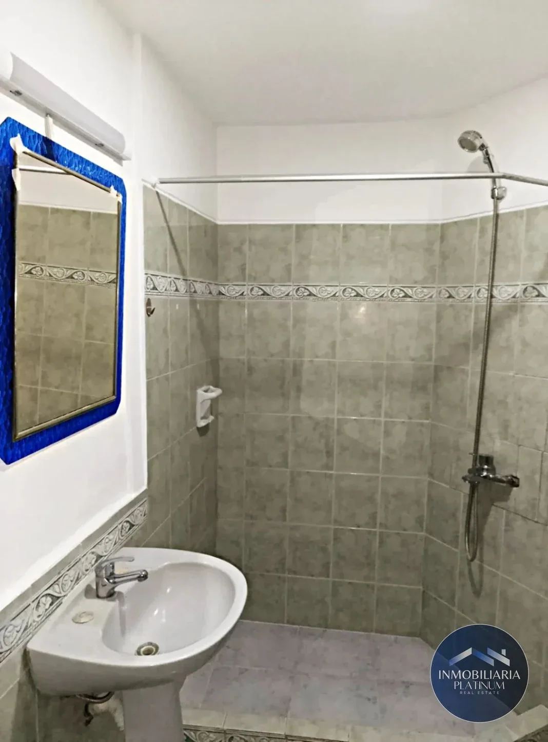 Casa en alquiler c/ cochera en Pérez Castellanos - Imagen 5