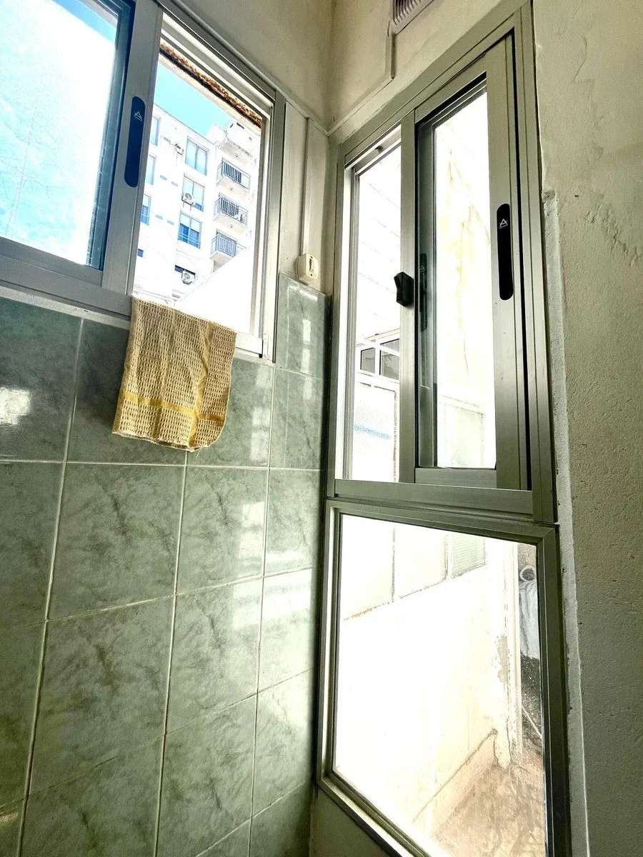 Apartamento en venta 3dormitorios , 1 escritorio y 2 baños en Centro - Imagen 5