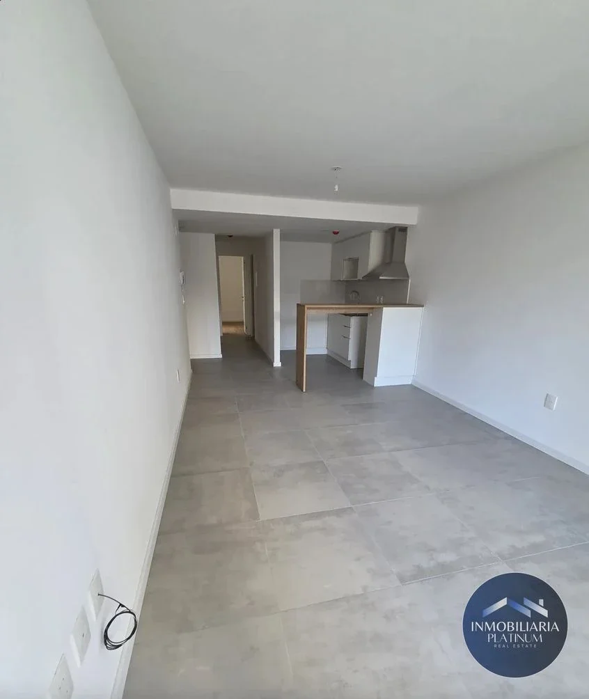 Alquiler de Apartamento Dos Dormitorios c/ cochera a Estrenar en el Centro - Imagen 5