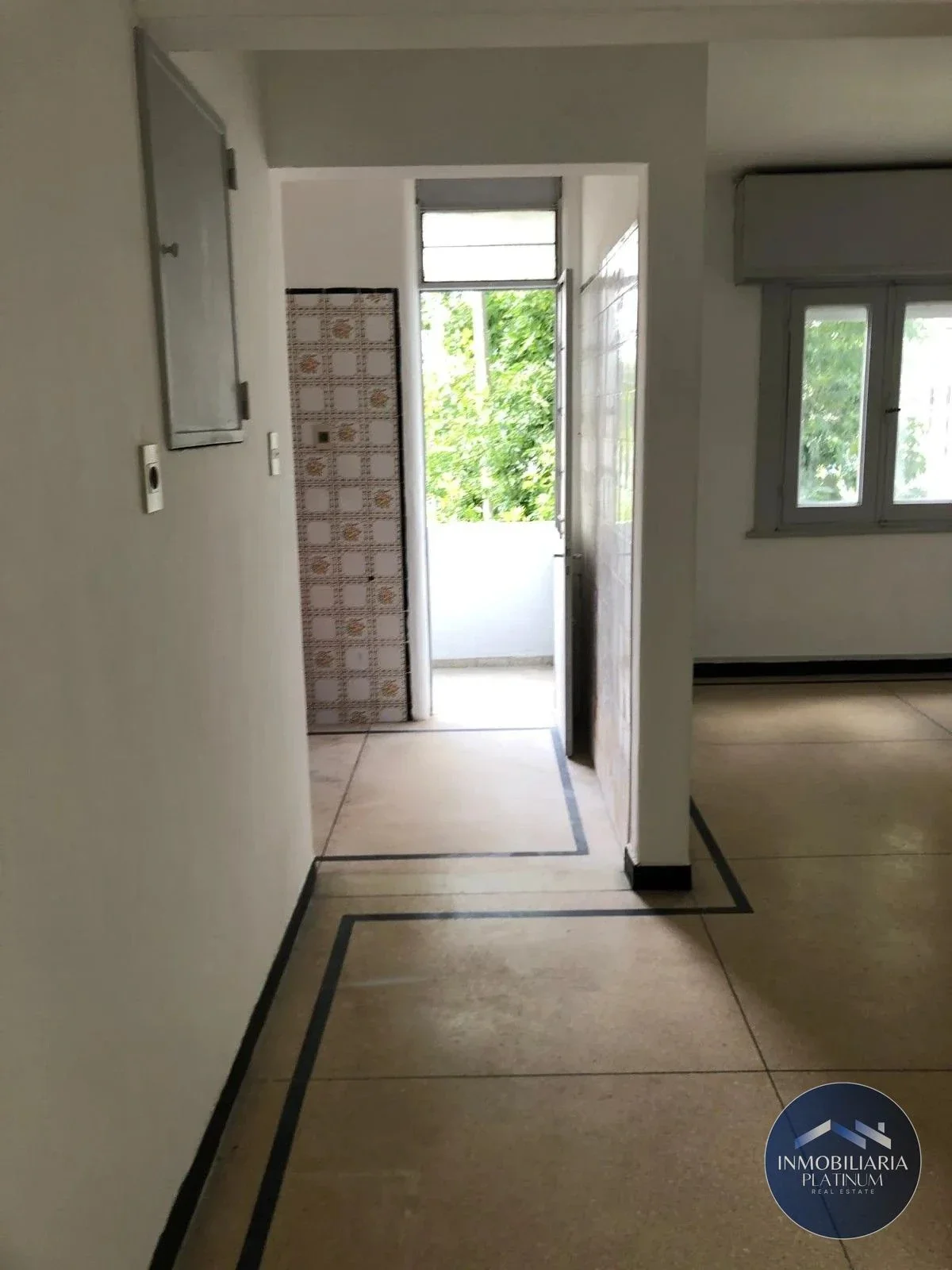 Casa de Altos en Alquiler de 2 Dormitorios en Buceo - Imagen 1