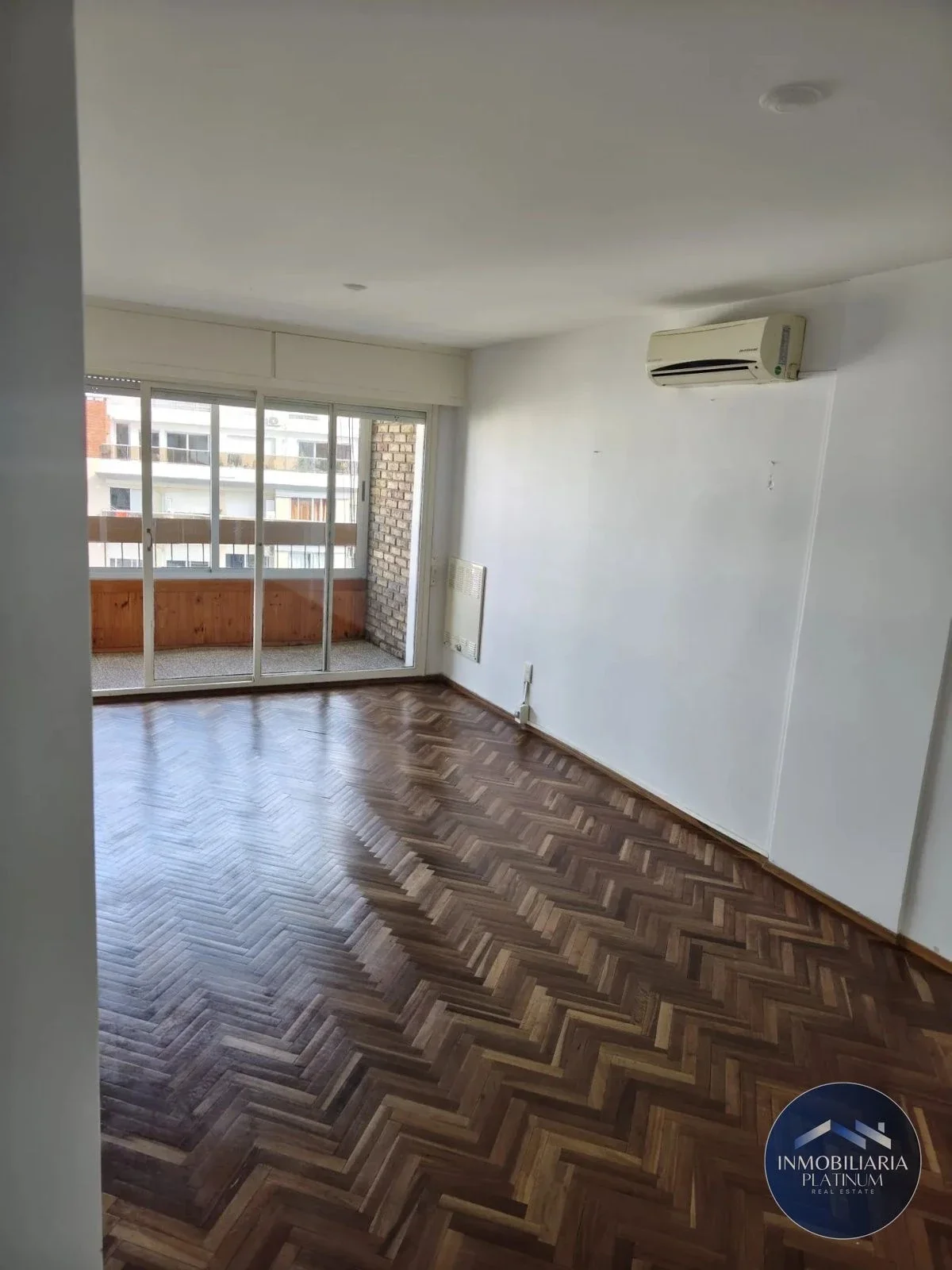 Apartamento en venta c/ cochera en Pocitos - Imagen 2