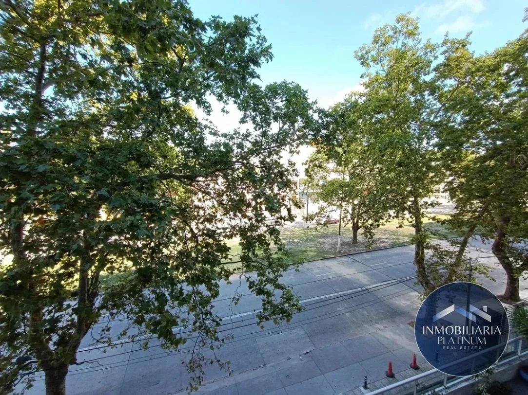 Apartamento en alquiler c/ cochera en Tres Cruces - Imagen 3