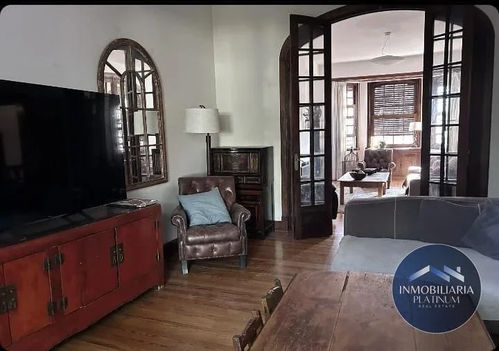 Venta Casa Pocitos con 5 dormitorios, cochera, 5 baños, piscina. - Imagen 3