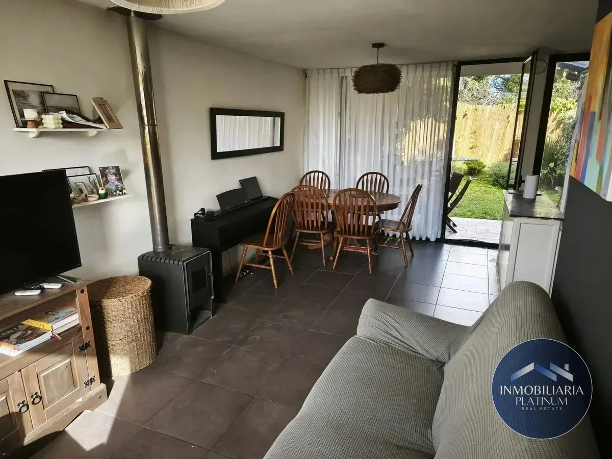 Casa en venta c/ cochera en Montes de Solymar - Imagen 3
