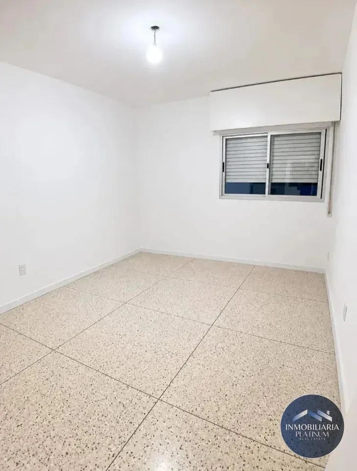 Apartamento 1 dormitorio en alquiler en Buceo cerca de rambla - Imagen 3