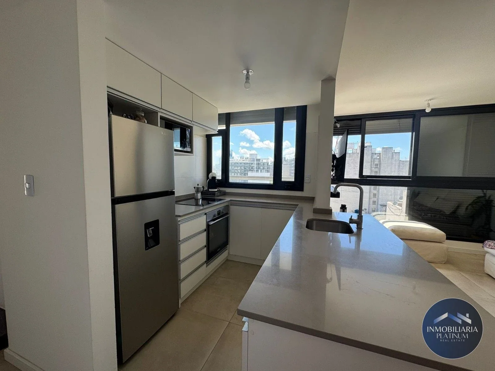 Apartamento en venta c/ cochera en Cordón - Imagen 3