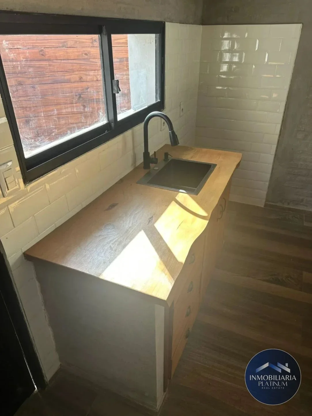 Casa en venta c/ cochera en Los Titanes - Imagen 2