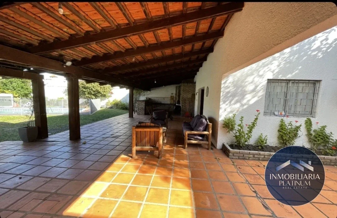 Casa en venta c/ cochera en Atlántida - Imagen 5