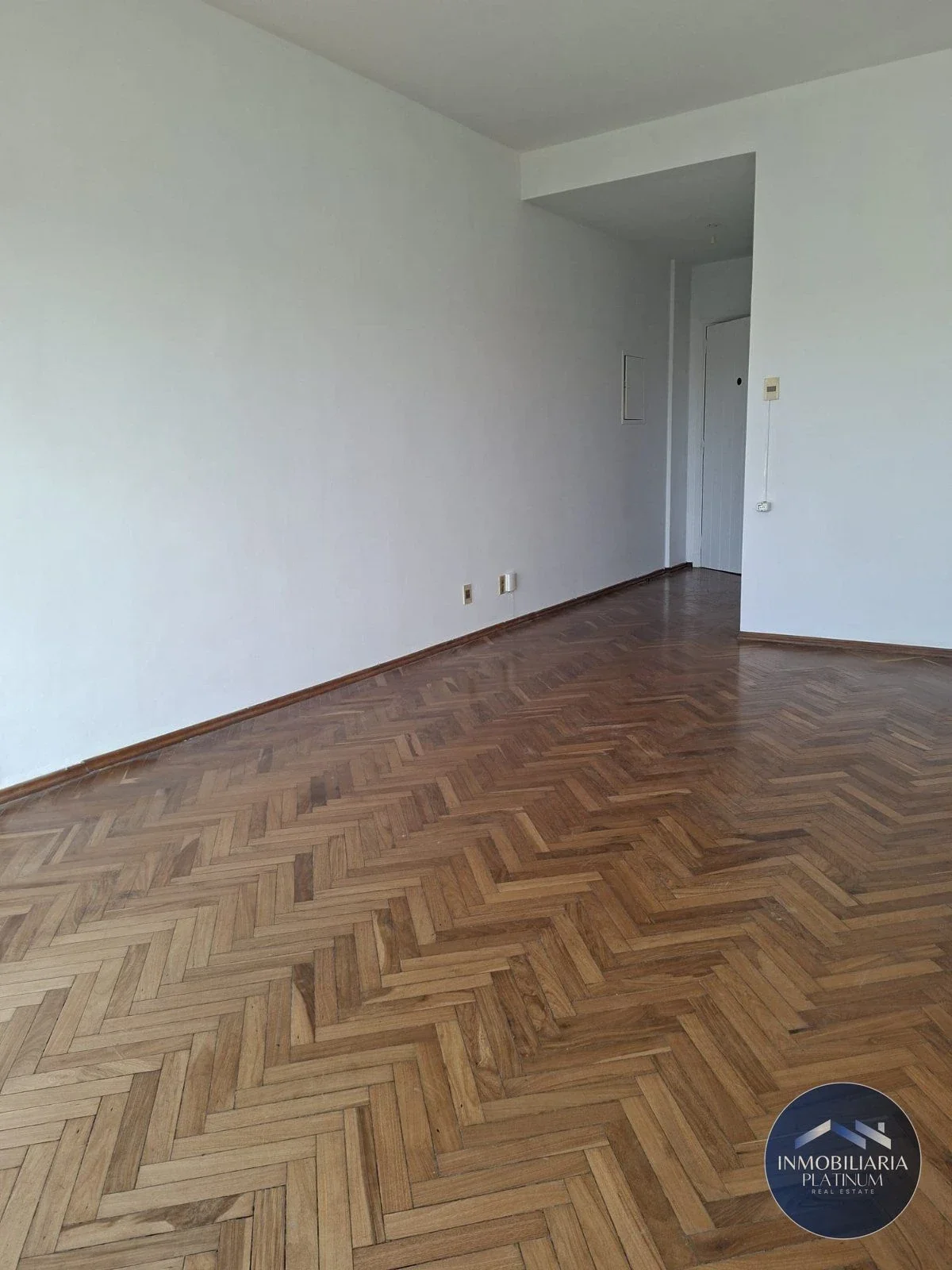 Venta de Amplio Apartamento de 2 Dormitorios a pasos del Palacio Legislativo - Imagen 5