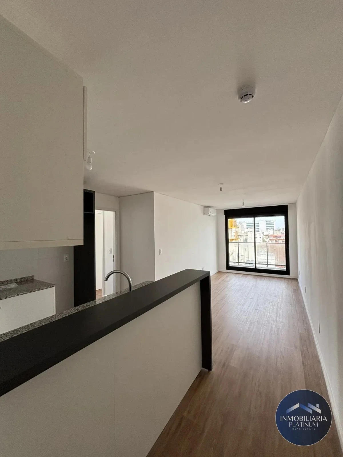 Apartamento en alquiler c/ cochera en Cordón - Imagen 2