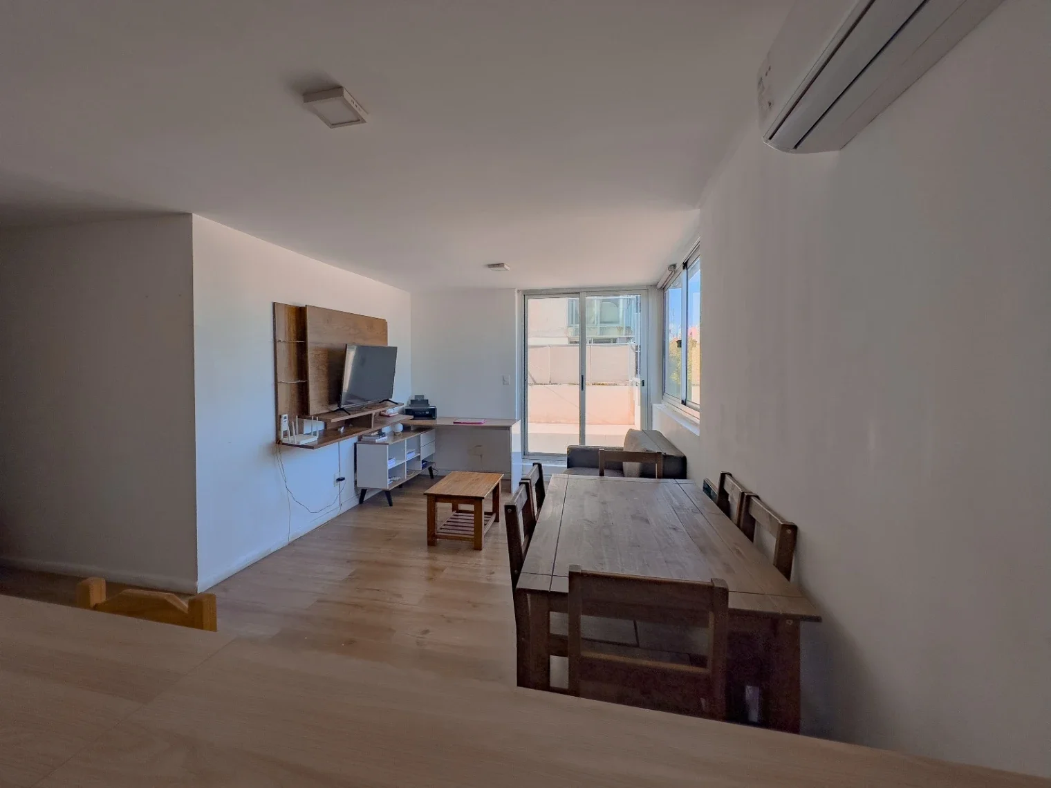 Apartamento en venta de 2 dormitorios + garaje CON RENTA en Tres Cruces - Imagen 4