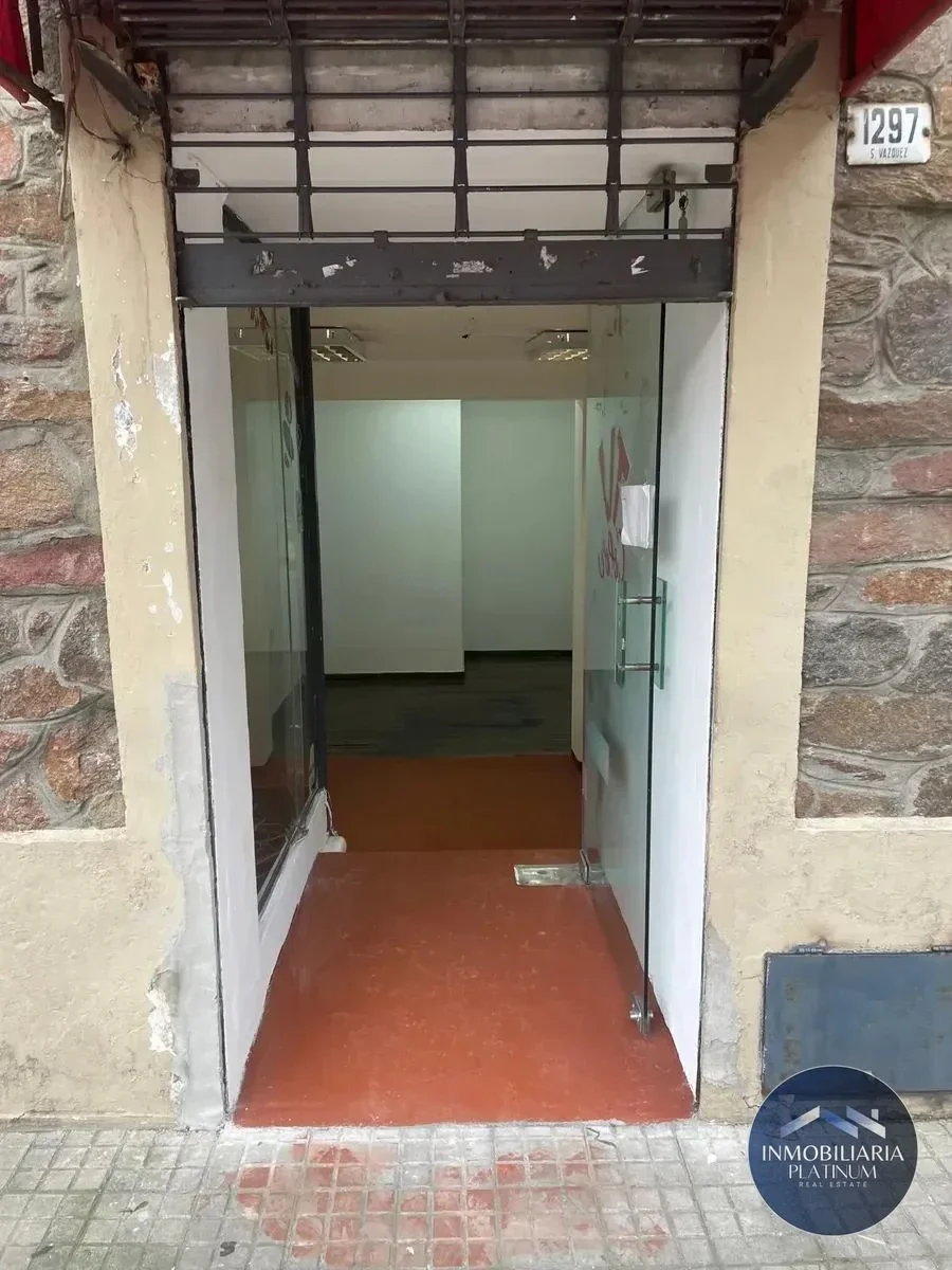 Local Comercial en alquiler ubicado en Pocitos - Imagen 2