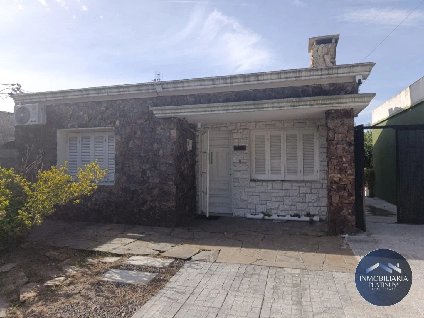 Casa en venta c/ cochera en Flor de Maroñas - Imagen 2