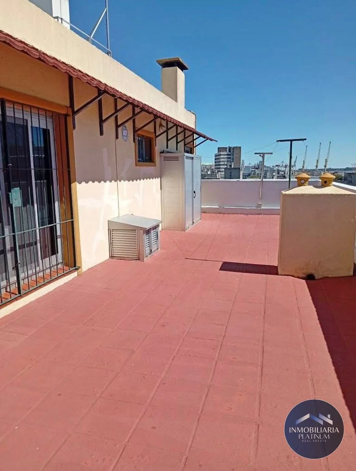 Apartamento 2 Dormitorios Alquiler Centro - Imagen 1