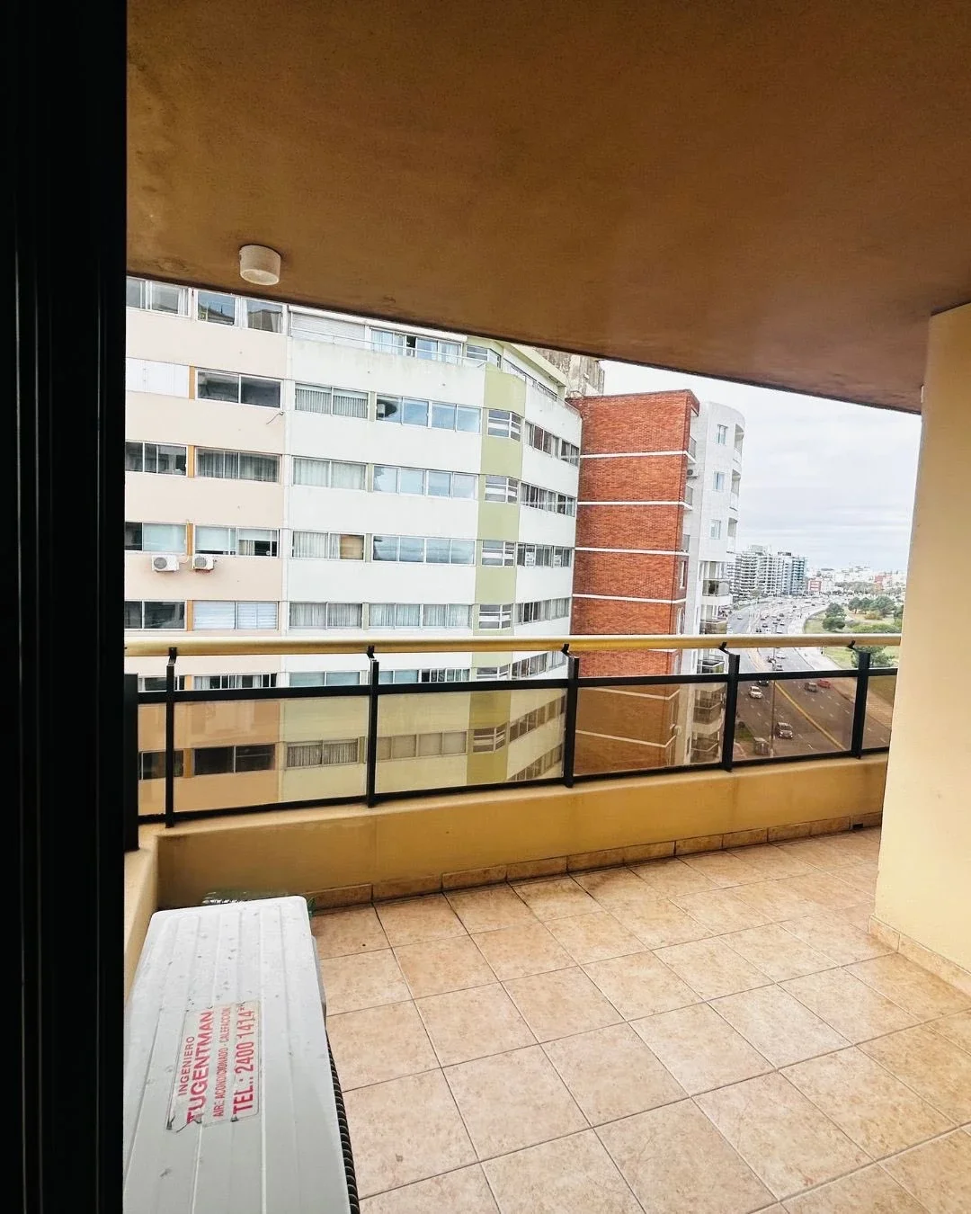 Apartamento en alquiler de 3 dormitorios c/ cochera en Malvin - Imagen 5