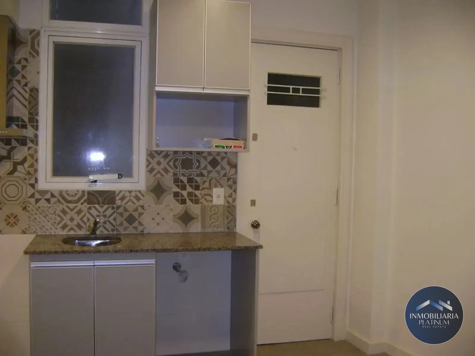 Apartamento en alquiler c/ cochera en Centro - Imagen 4