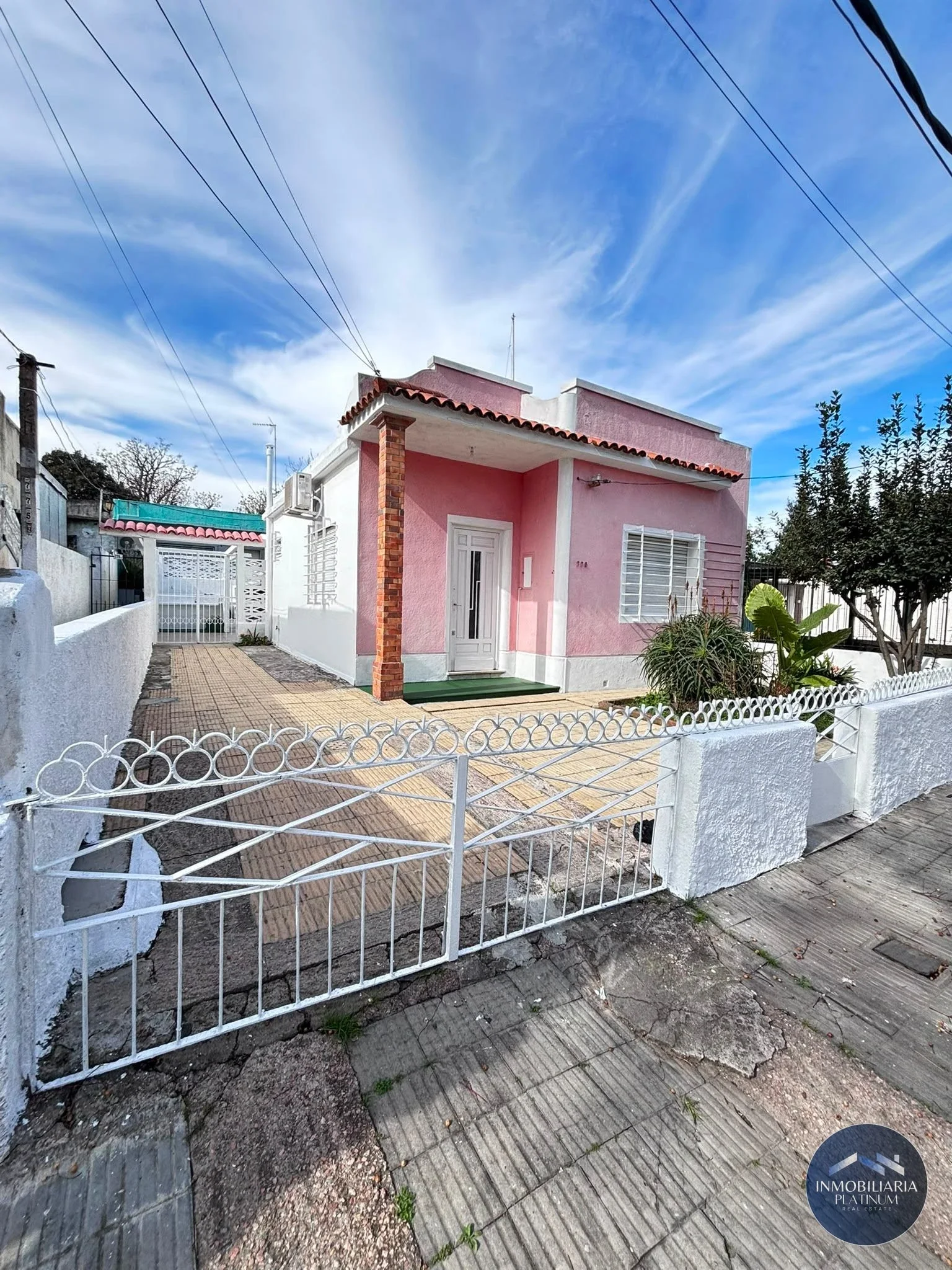 Casa en alquiler c/ cochera en La Teja - Imagen 2