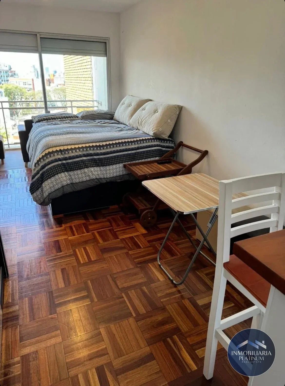 Apartamento en alquiler c/ cochera en Pocitos - Imagen 2