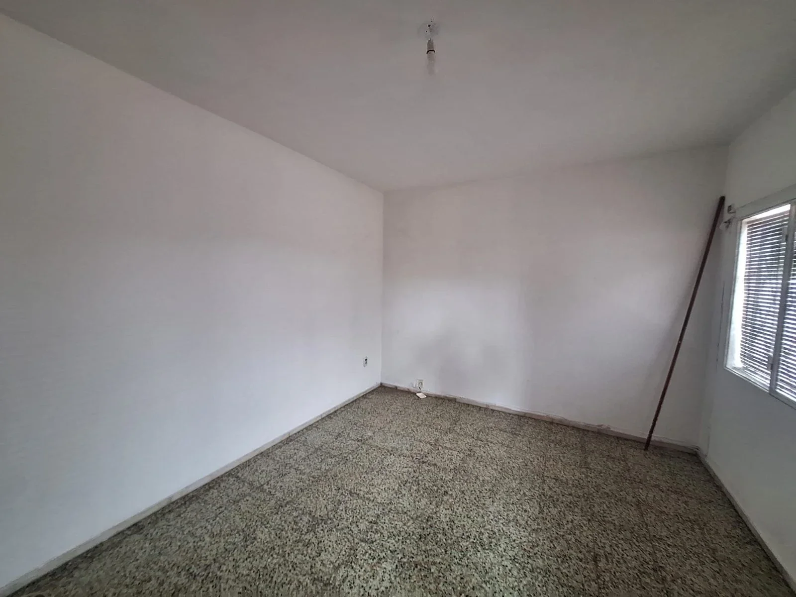 Casa en alquiler c/ cochera en Jardines Hipódromo - Imagen 3