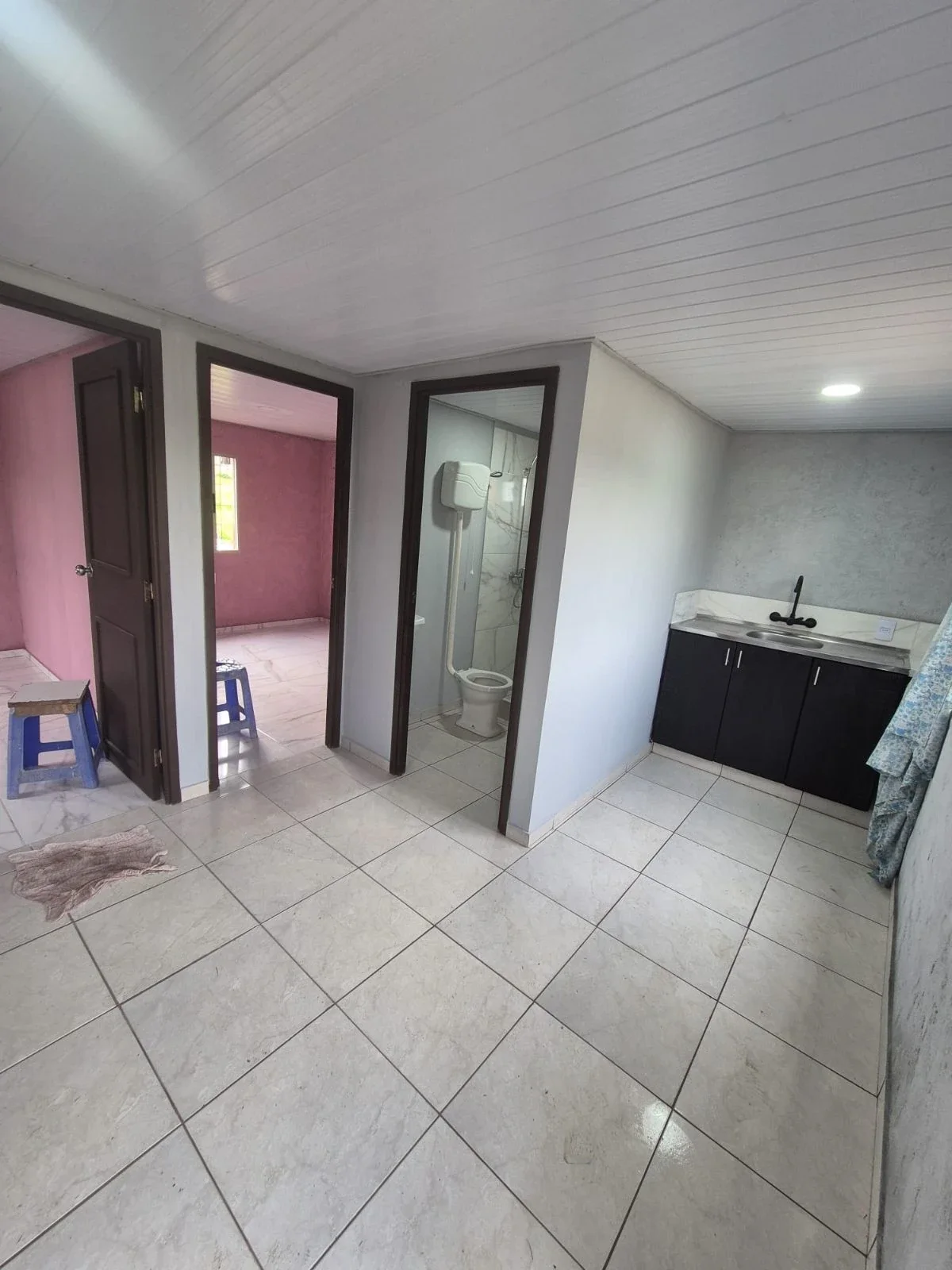 Casa en alquiler c/ cochera en Villa García - Imagen 4