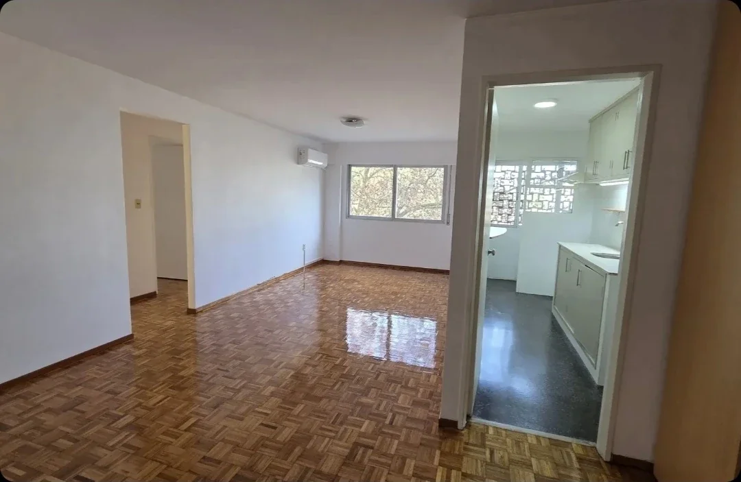 Apartamento en alquiler c/ cochera en Tres Cruces - Imagen 3
