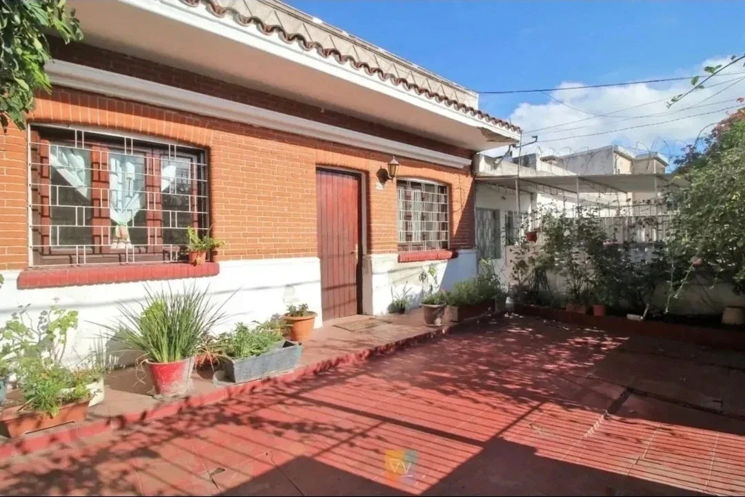 Casa en venta en Villa Española - Imagen 1