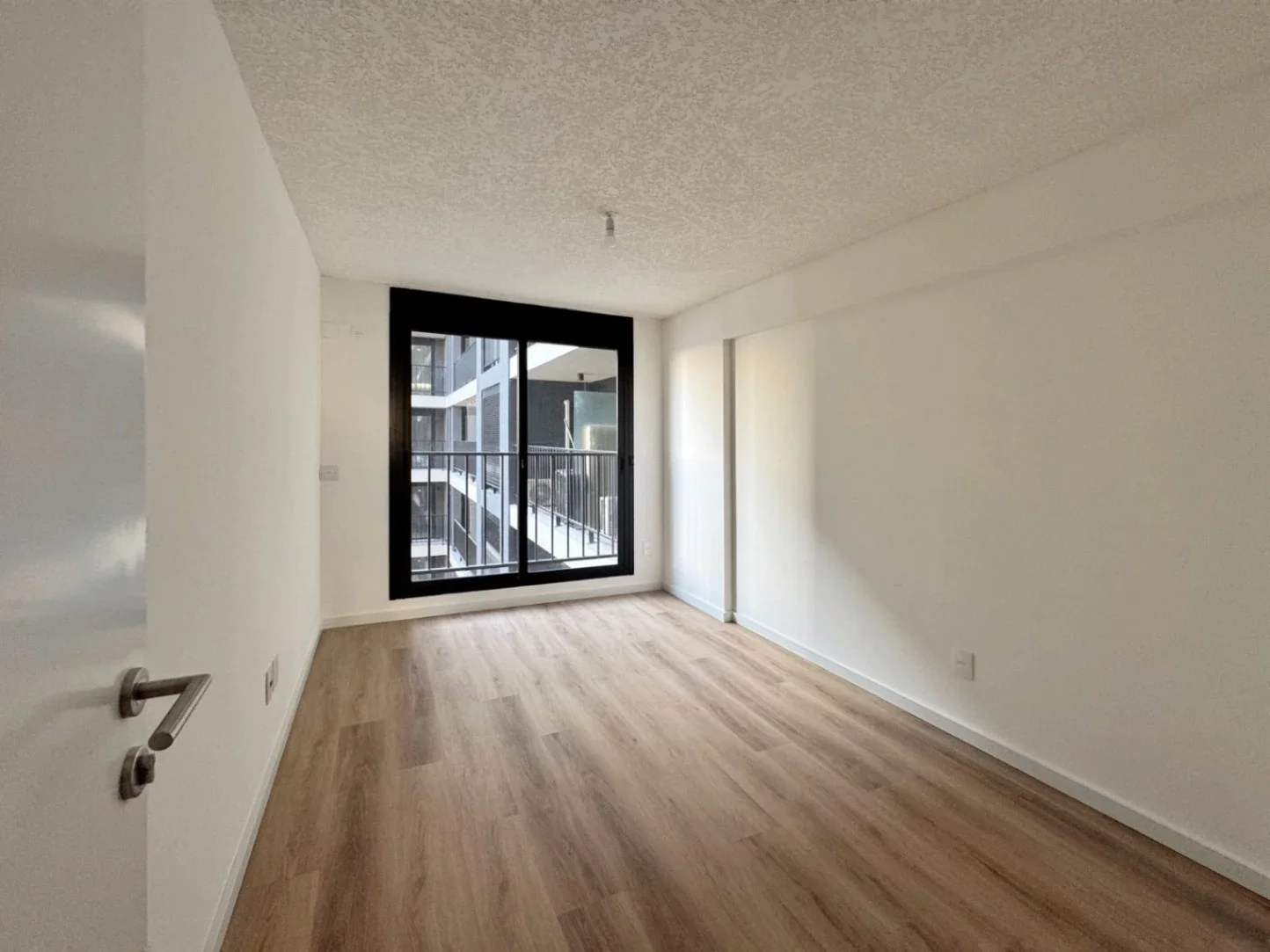 ALQUILER APARTAMENTO 2 DORMITORIOS A ESTRENAR 3 CRUCES - Imagen 3