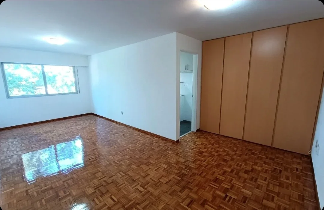 Apartamento en alquiler c/ cochera en Tres Cruces - Imagen 2