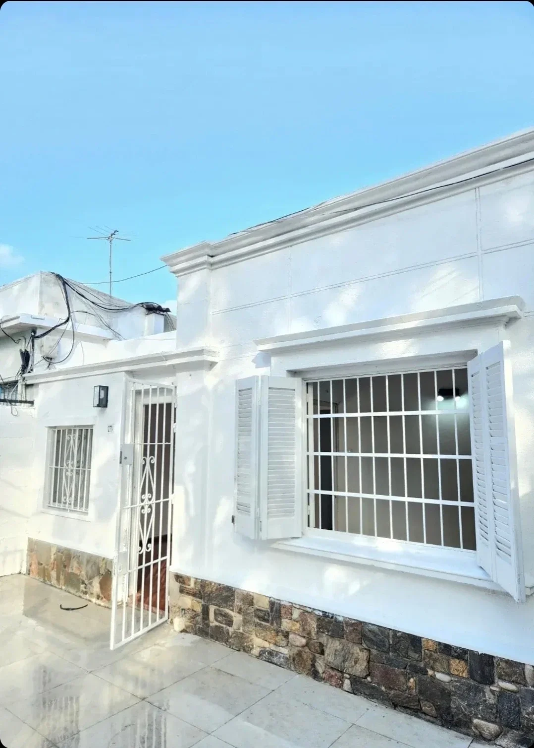 Casa en alquiler c/ cochera en La Blanqueada - Imagen 3