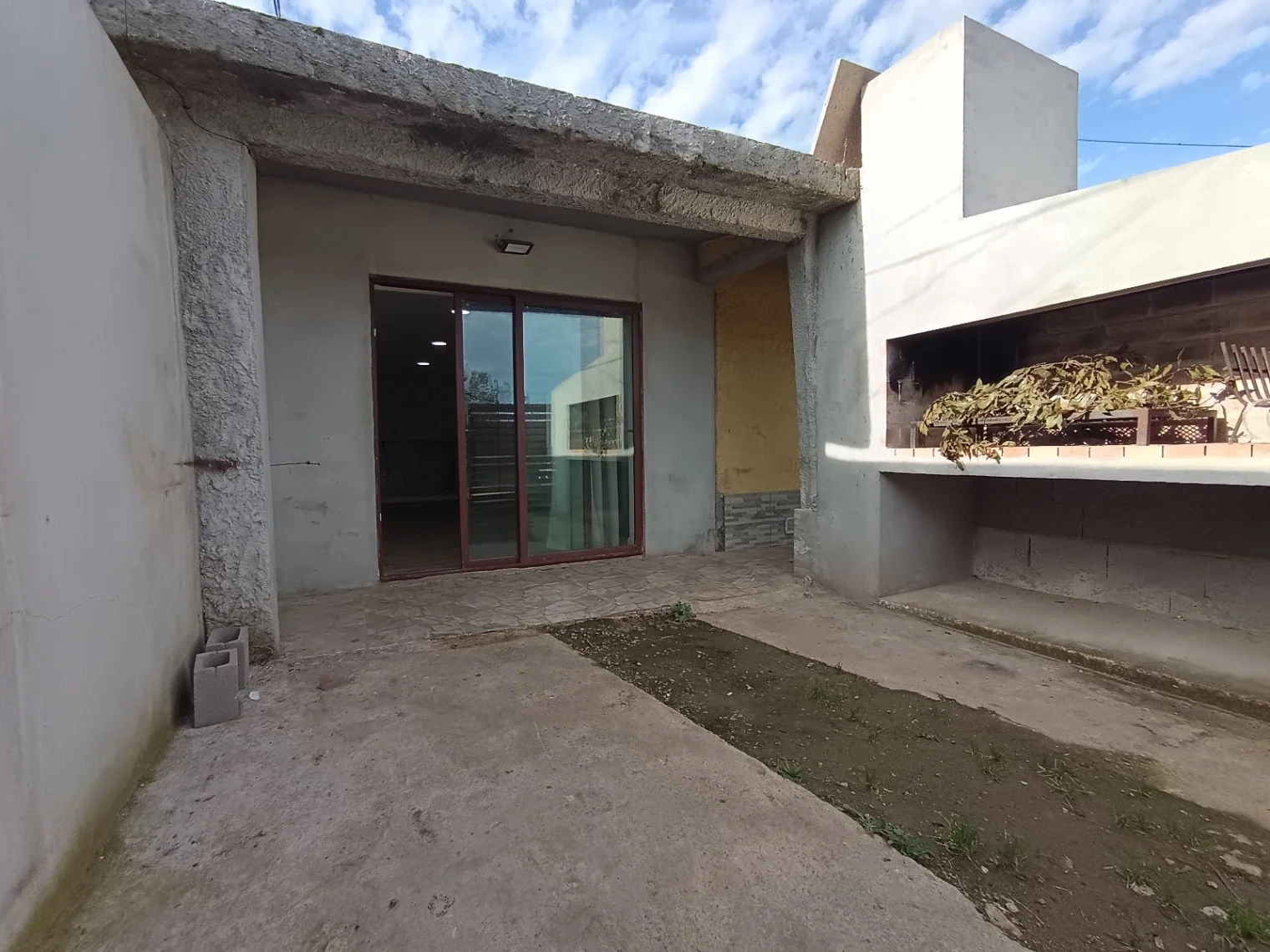Casa en alquiler c/ cochera en Barros Blancos - Imagen 1