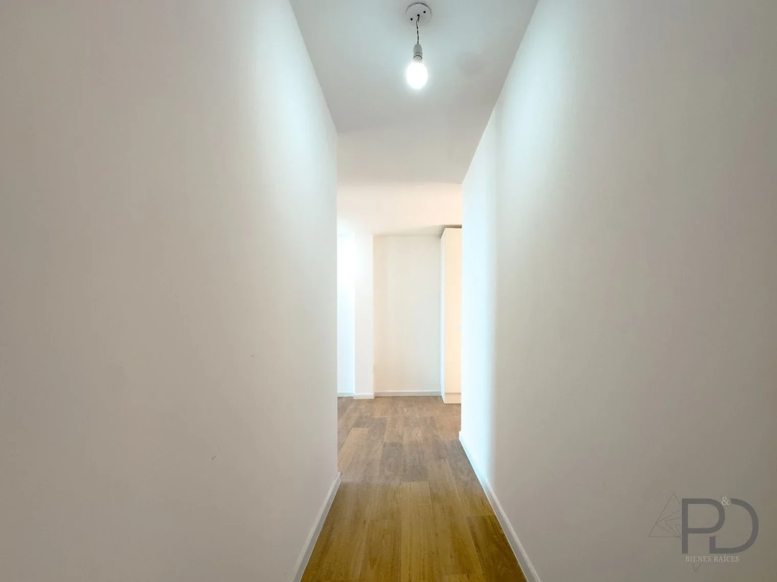 Apartamento en venta c/ cochera en Barrio Sur - Imagen 5