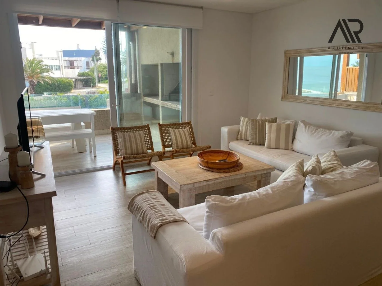 ALQUILER DE TEMPORADA APARTAMENTO c/ cochera en La Barra - Imagen 3