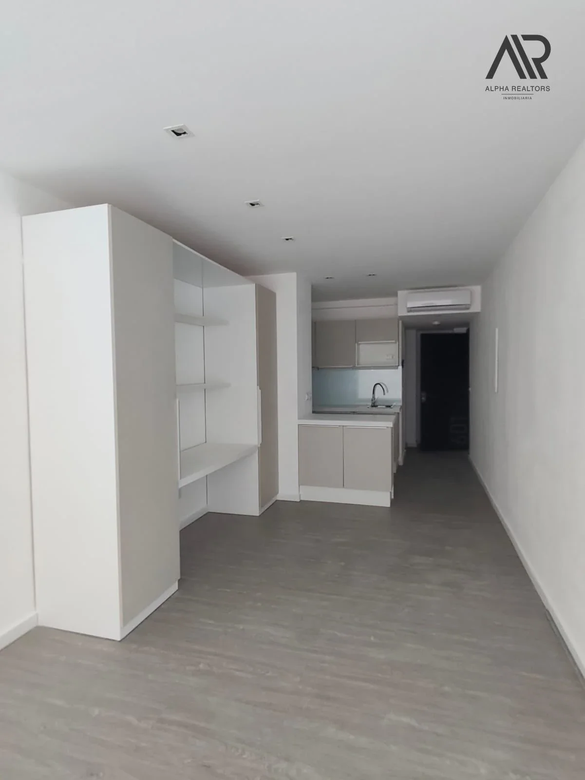 Monoambiente en alquiler en Barrio Sur, al frente, piso 6. - Imagen 3