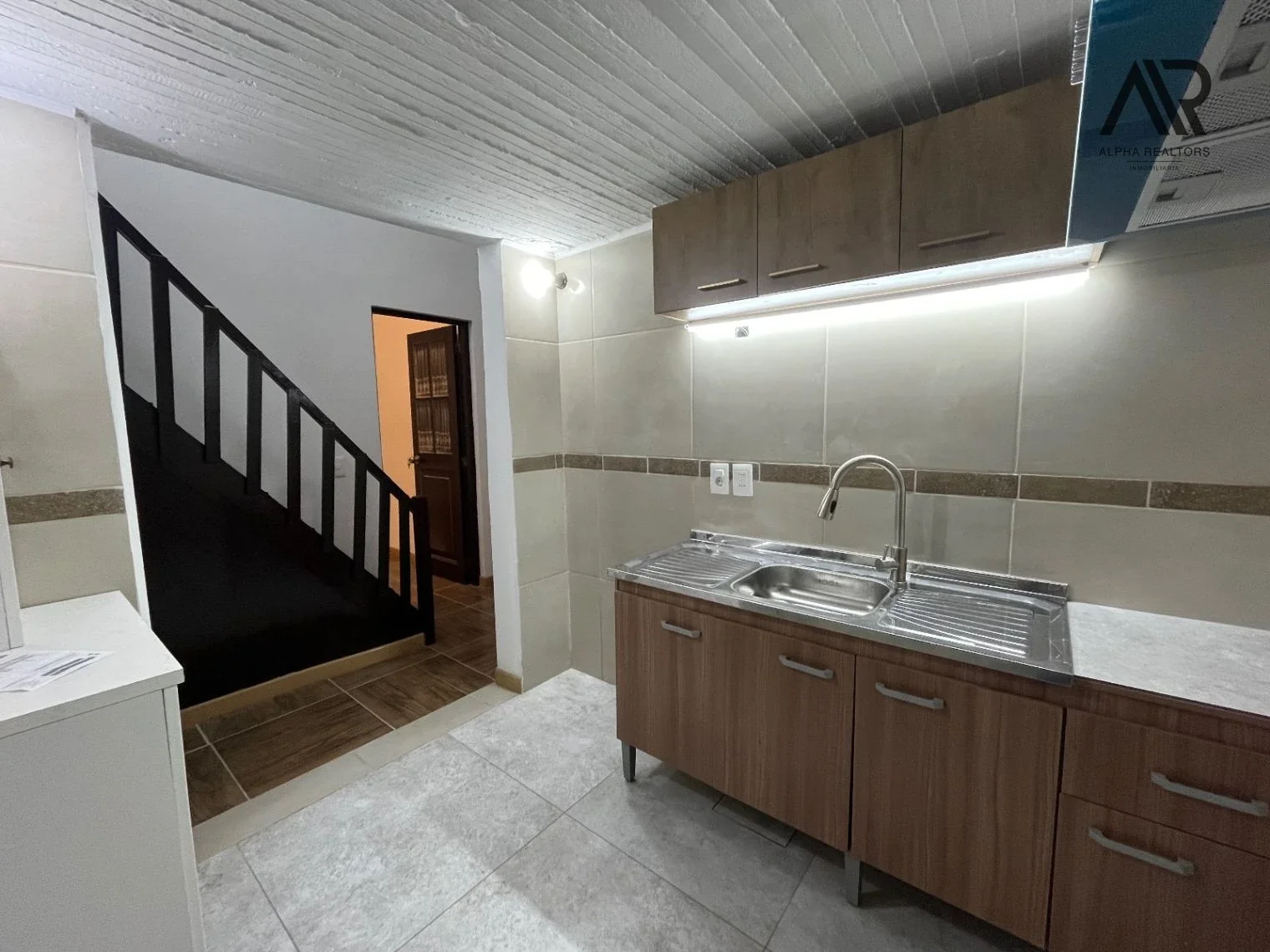 Apartamento en alquiler en La Comercial - Imagen 2