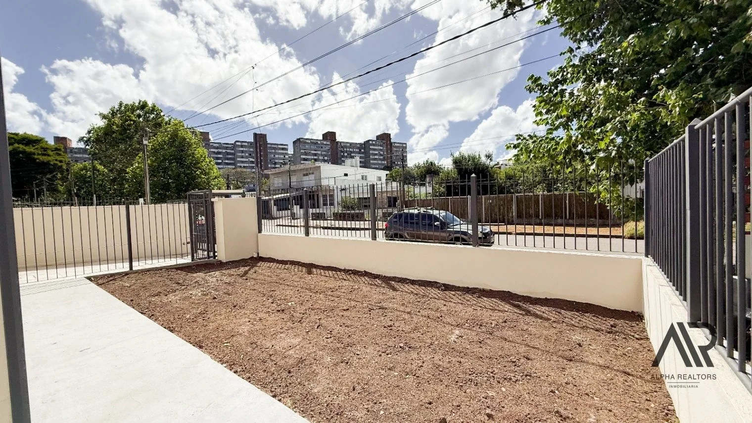ALQUILER APARTAMENTO DOS DORMITORIOS COCHERA DUPLEX JARDIN FONDO MALVIN NORTE - Imagen 5