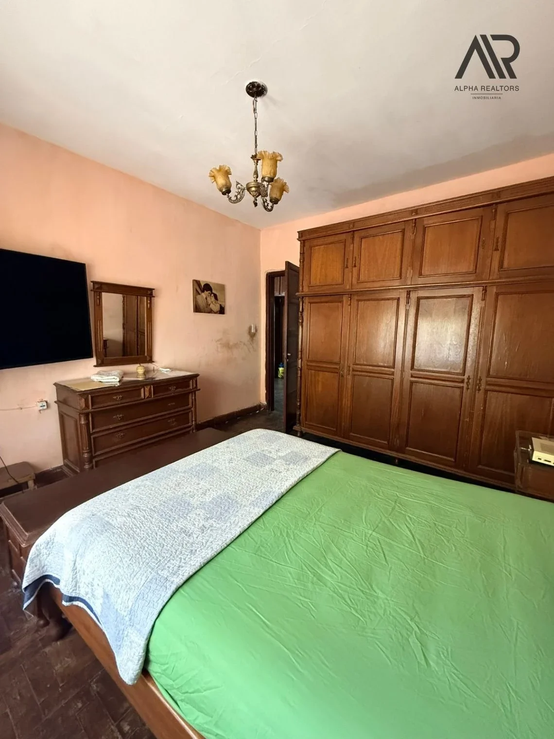 Casa en venta c/ cochera en Artigas - Imagen 5