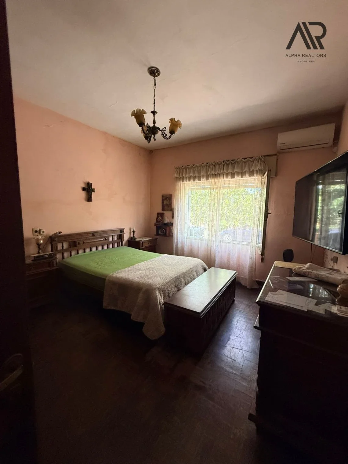 Casa en venta c/ cochera en Artigas - Imagen 4