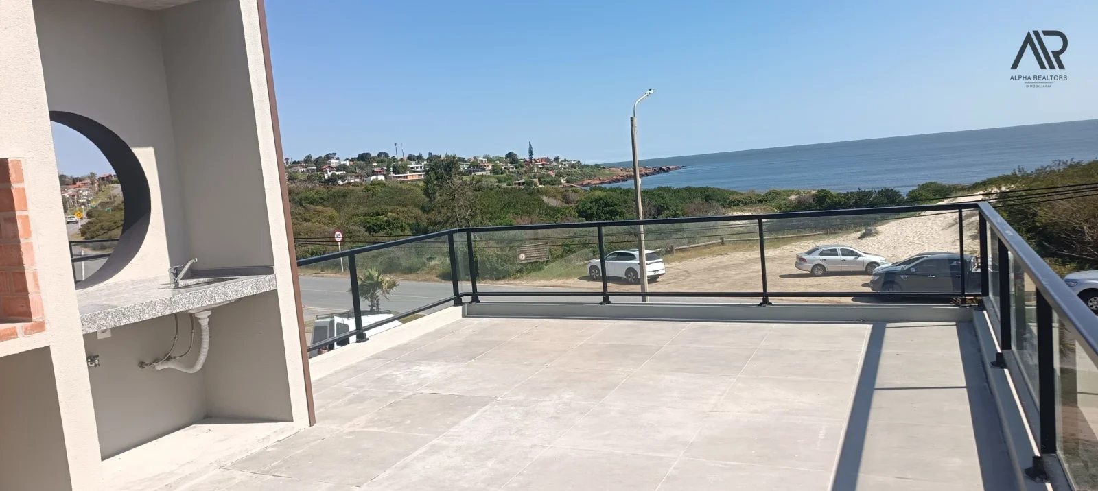 Casa en venta c/ cochera en Punta Colorada - Imagen 4