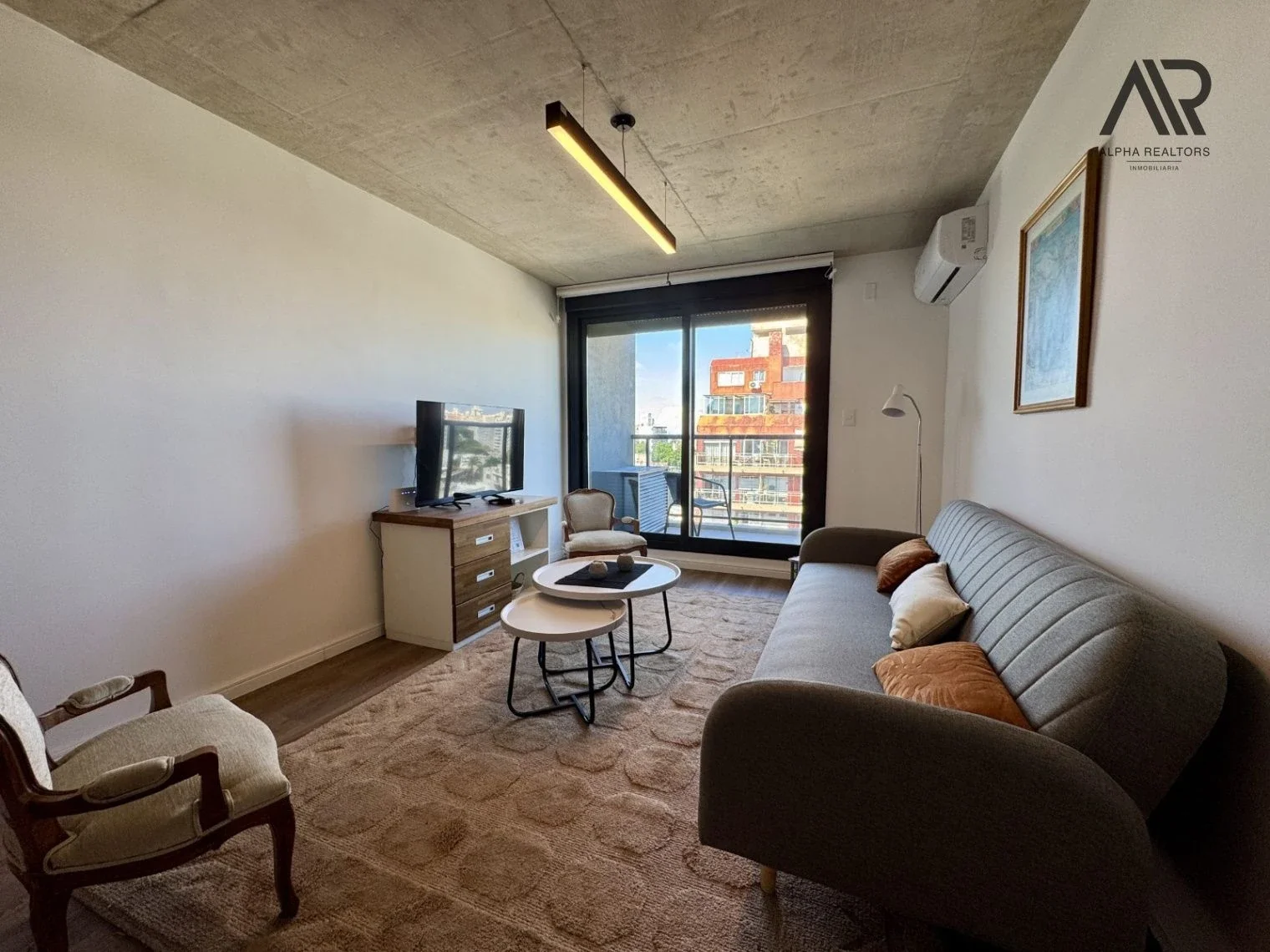 Moderno y AMPLIO apartamento de 2 dormitorios con terrazas al frente en Pocitos - Imagen 2