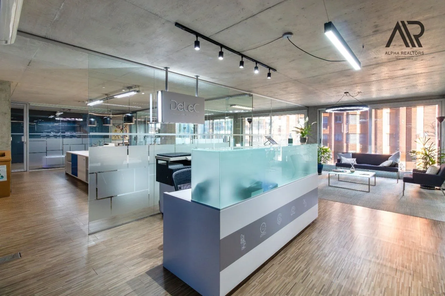 Exclusiva oficina corporativa con local comercial en Punta Carretas - Imagen 1