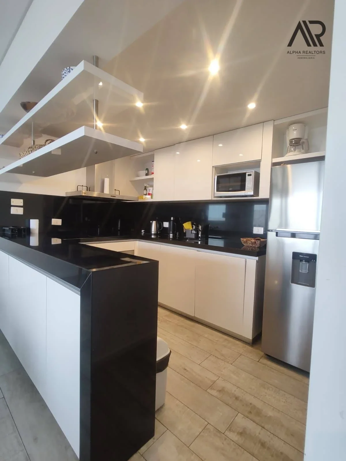 Apartamento en alquiler de temporada  c/ cochera en La Barra - Imagen 5