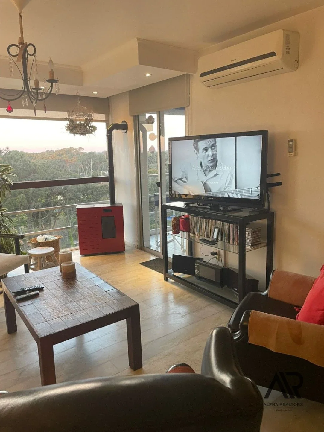 Apartamento en alquiler temporario c/ cochera en Cantegril - Imagen 2