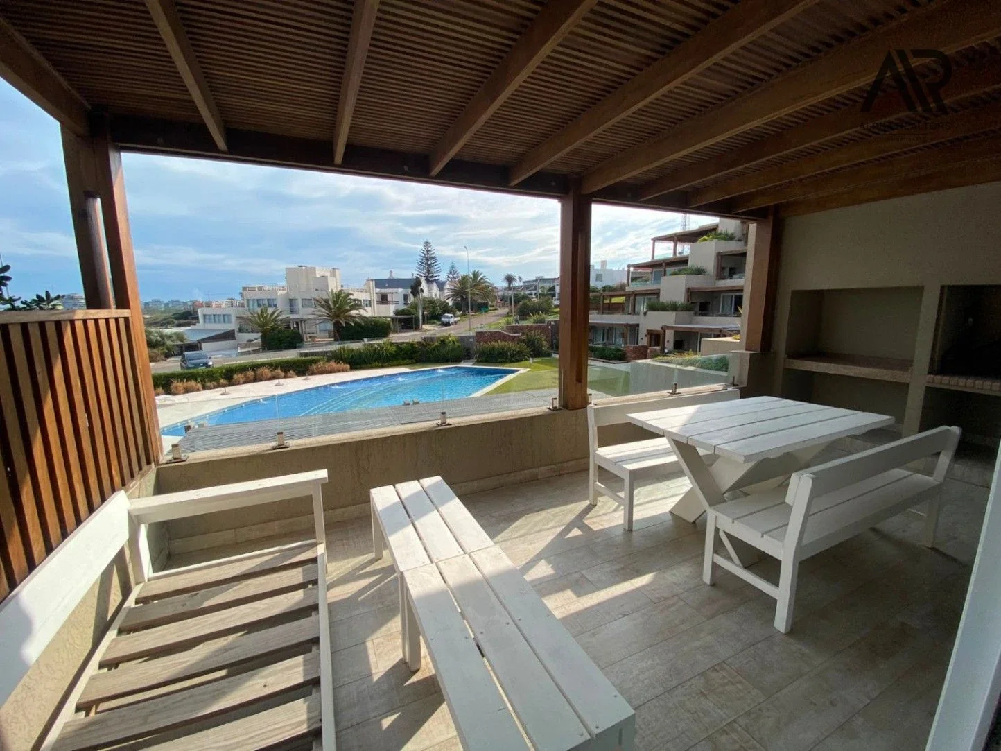 ALQUILER DE TEMPORADA APARTAMENTO c/ cochera en La Barra - Imagen 1