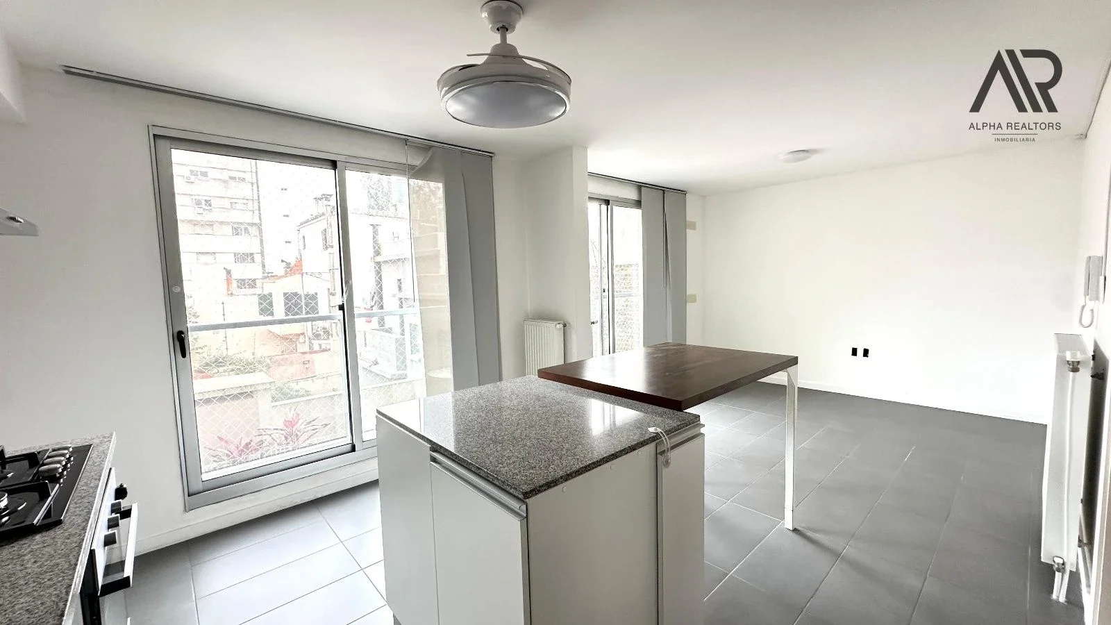Venta Apartamento Punta Carretas 2 Dormitorios + Servicio doble cochera con box - Imagen 5